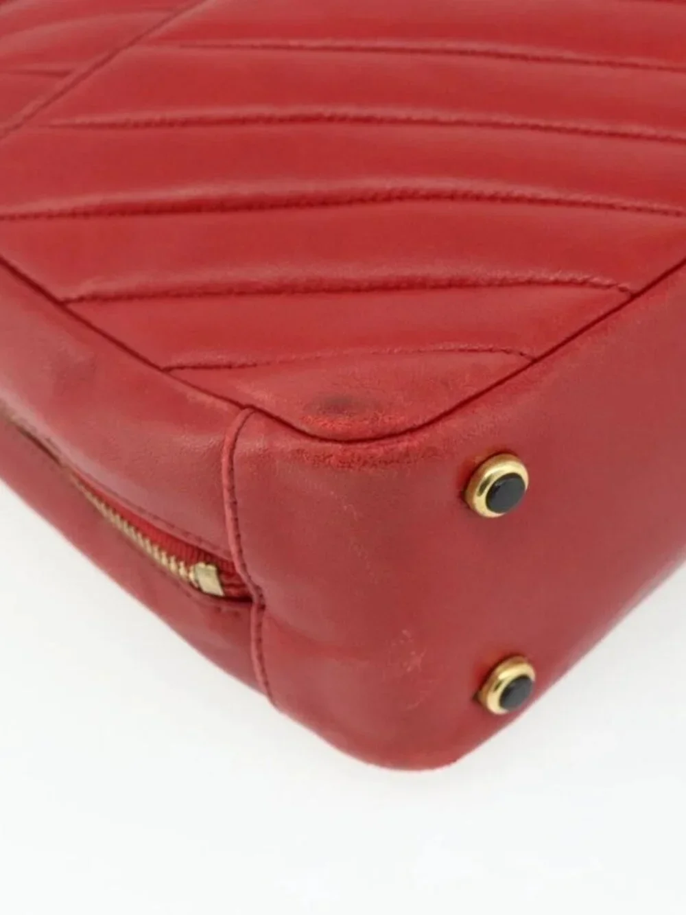CHANEL V Stitch Shoulder Bag Lamb Skin Gold Red CC Auth mr2345